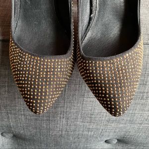 Topshop Black Heels w/ Gold Studs (Size 6.5)